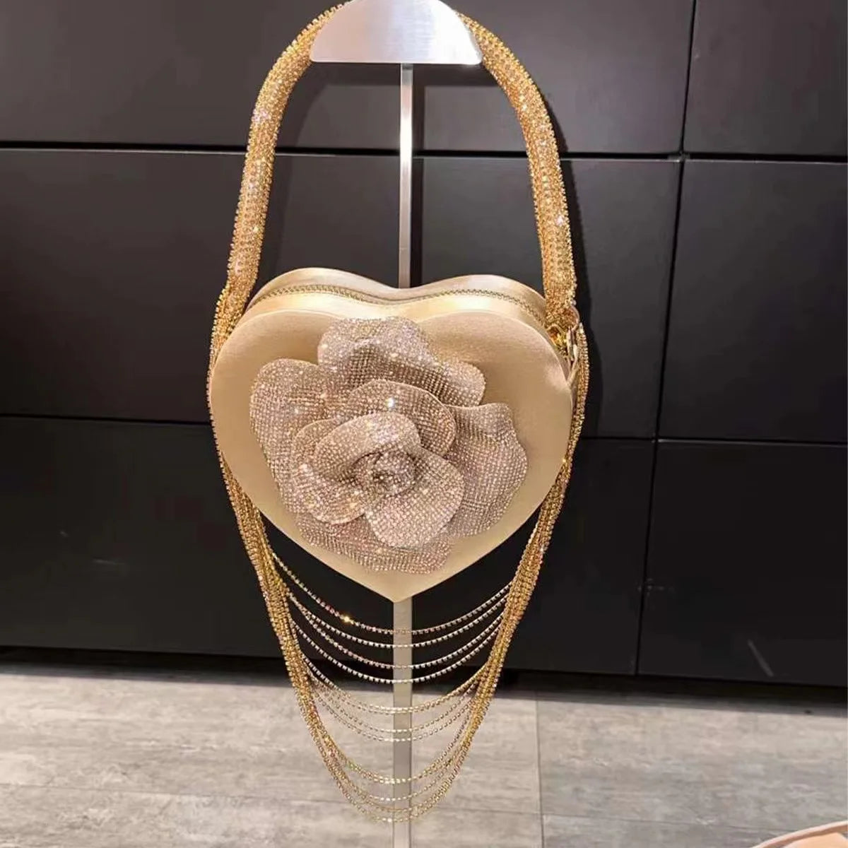 Luxury Glitter Floral Rhinestone Diamond Tassel Evening Bag Heart-Shaped