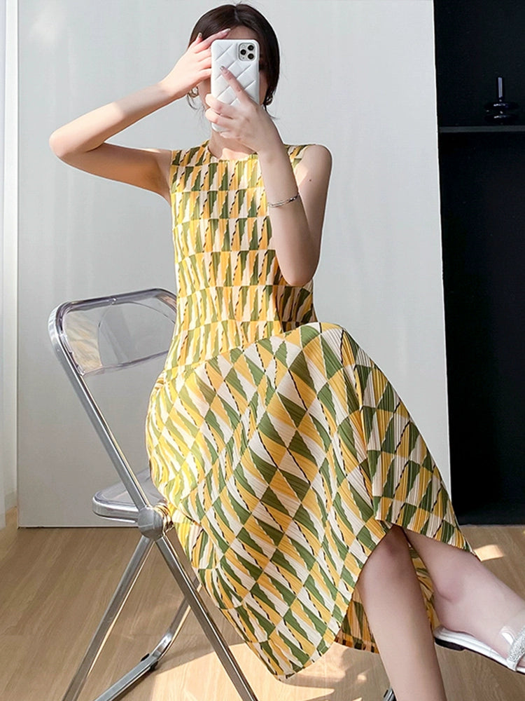 Classy Pleated Print Dress