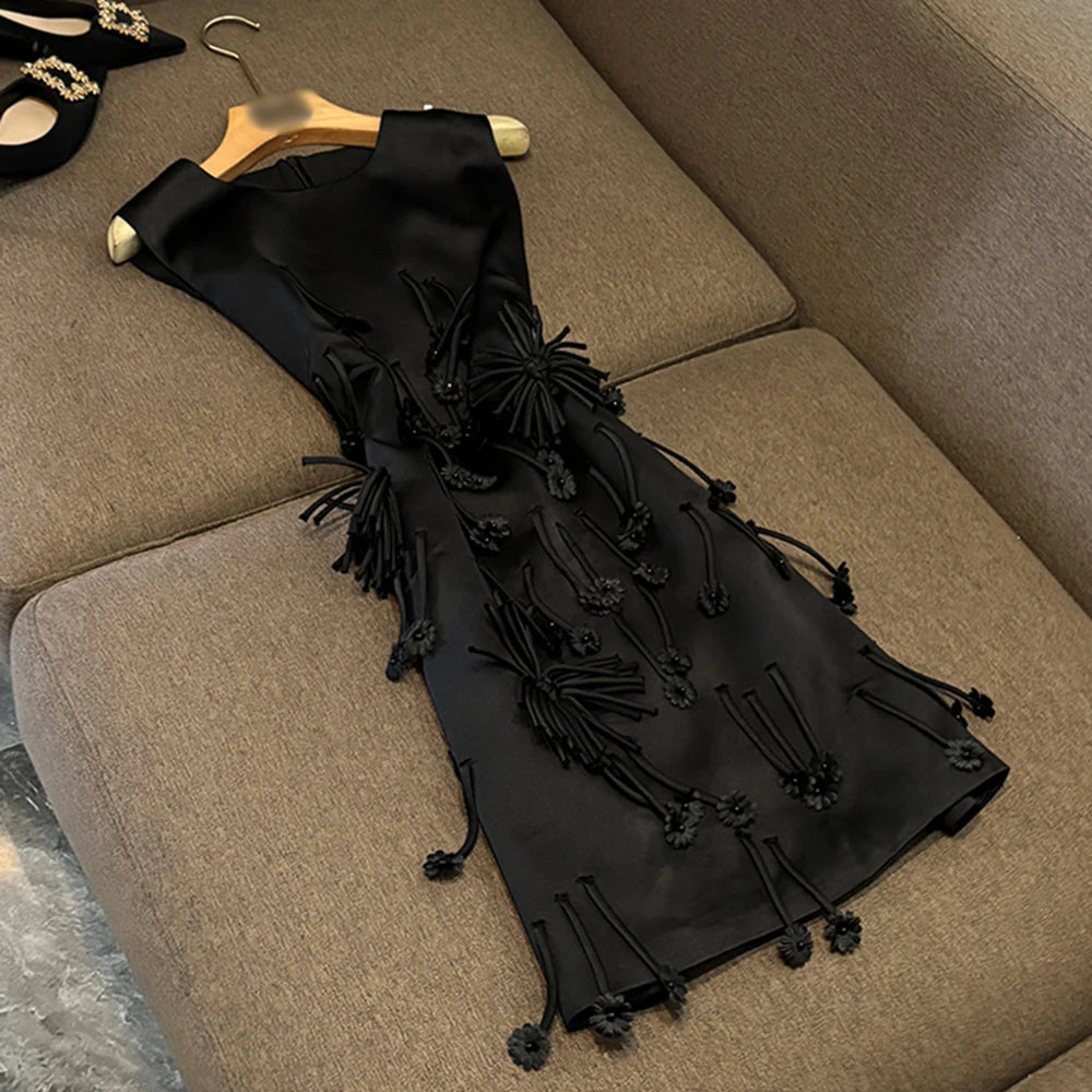 Elegant Spliced Appliques Dresses