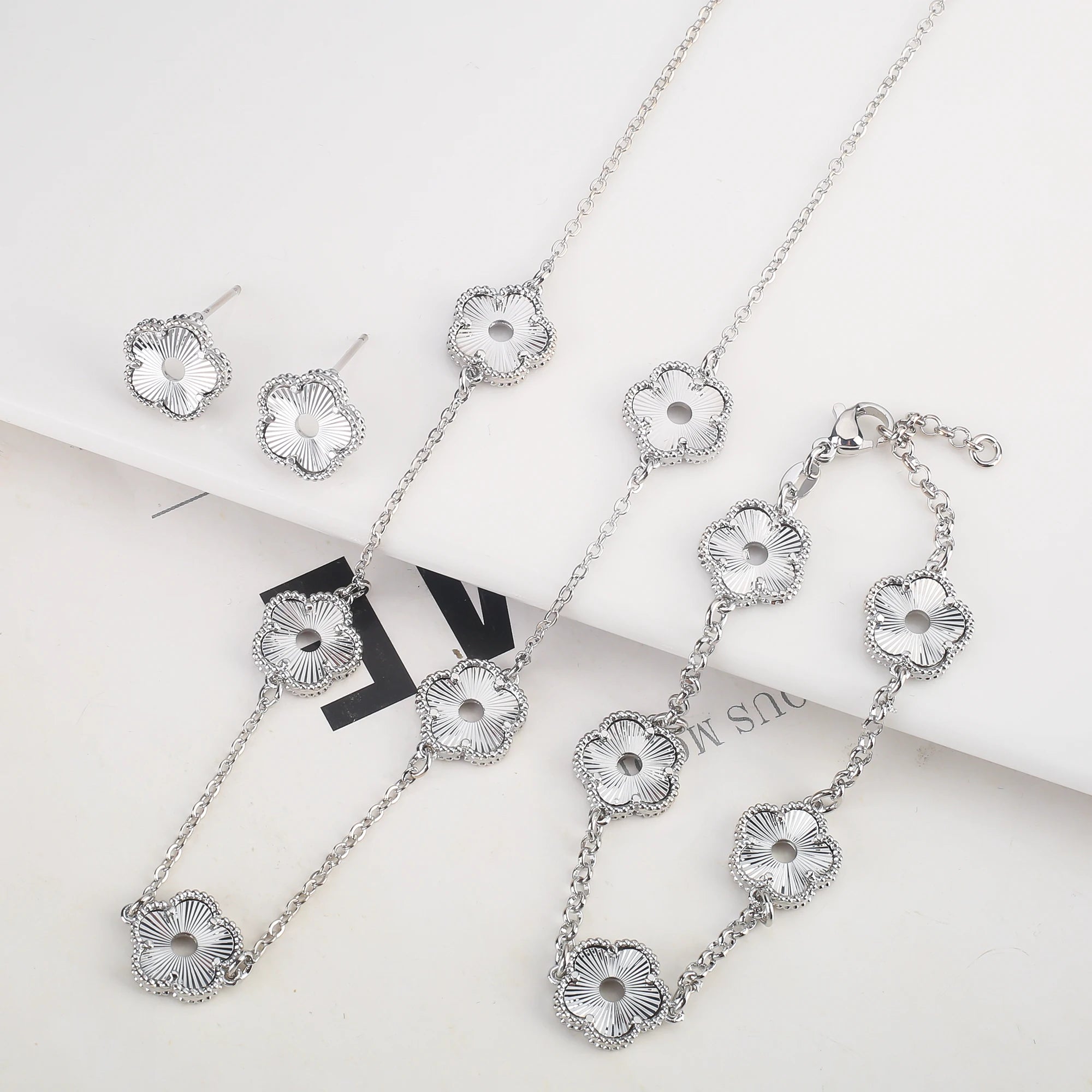 Hollow Metal Double sided Hollow Jewelry Set