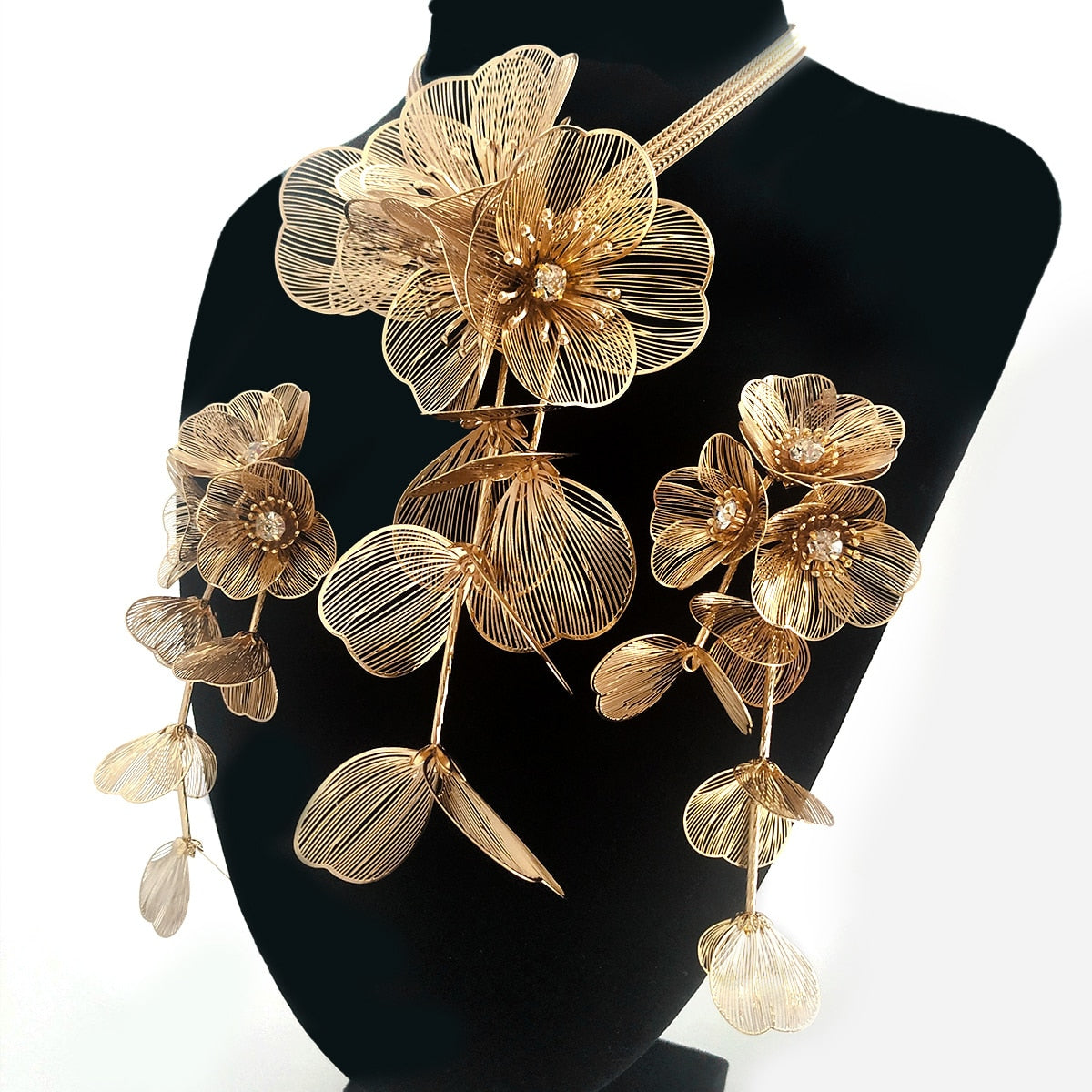 Gold Color Flower Necklace and Earring
