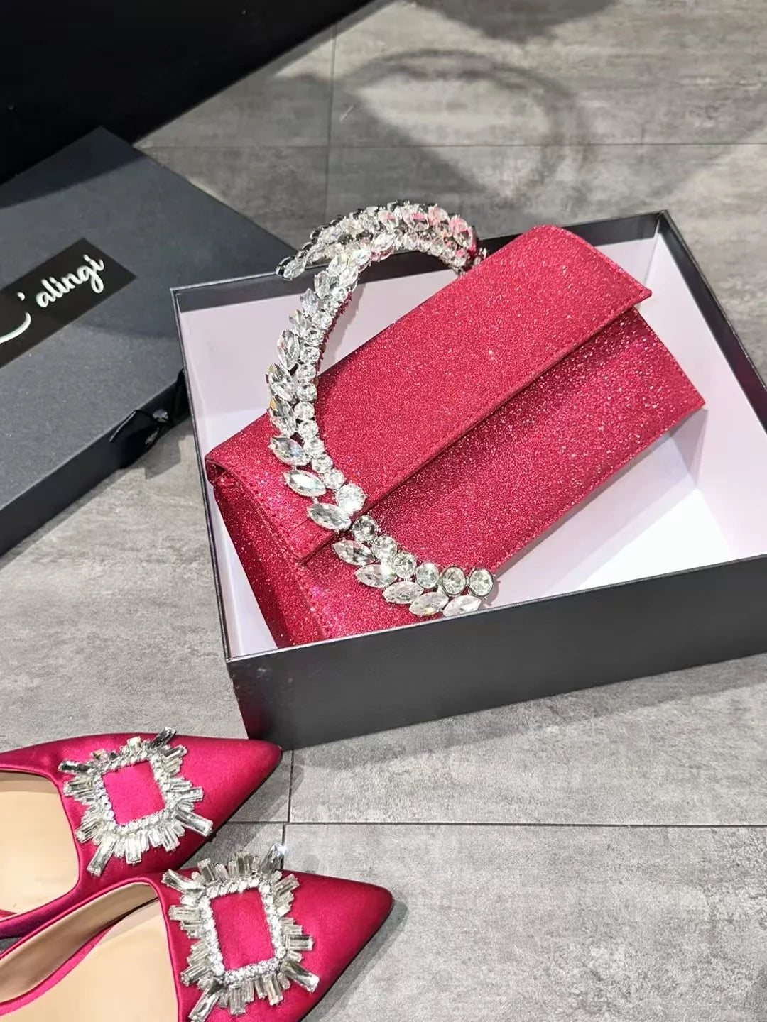 Luxury Satin Metal Handheld Women Handbag