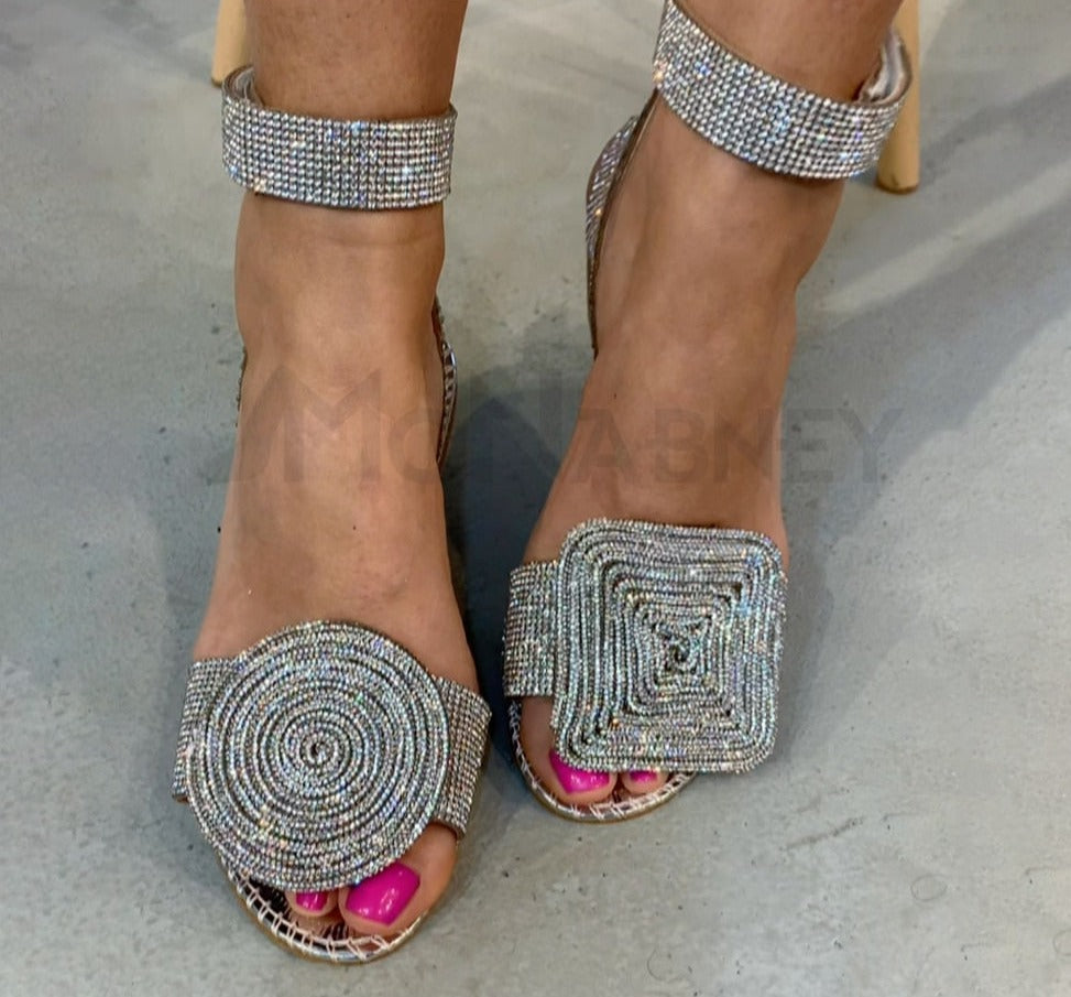 Full Rhinestone Luxurious Flat Sandals Ankle Strap Diamond