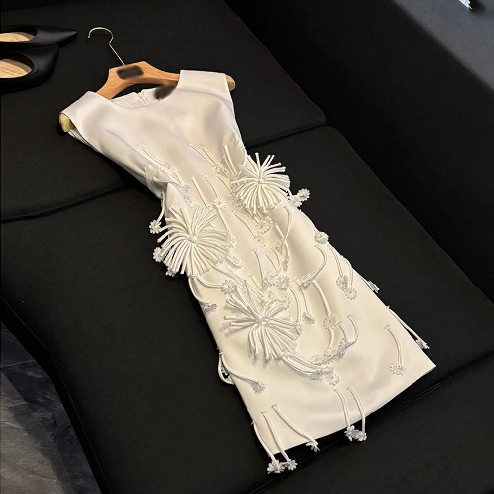Elegant Spliced Appliques Dresses