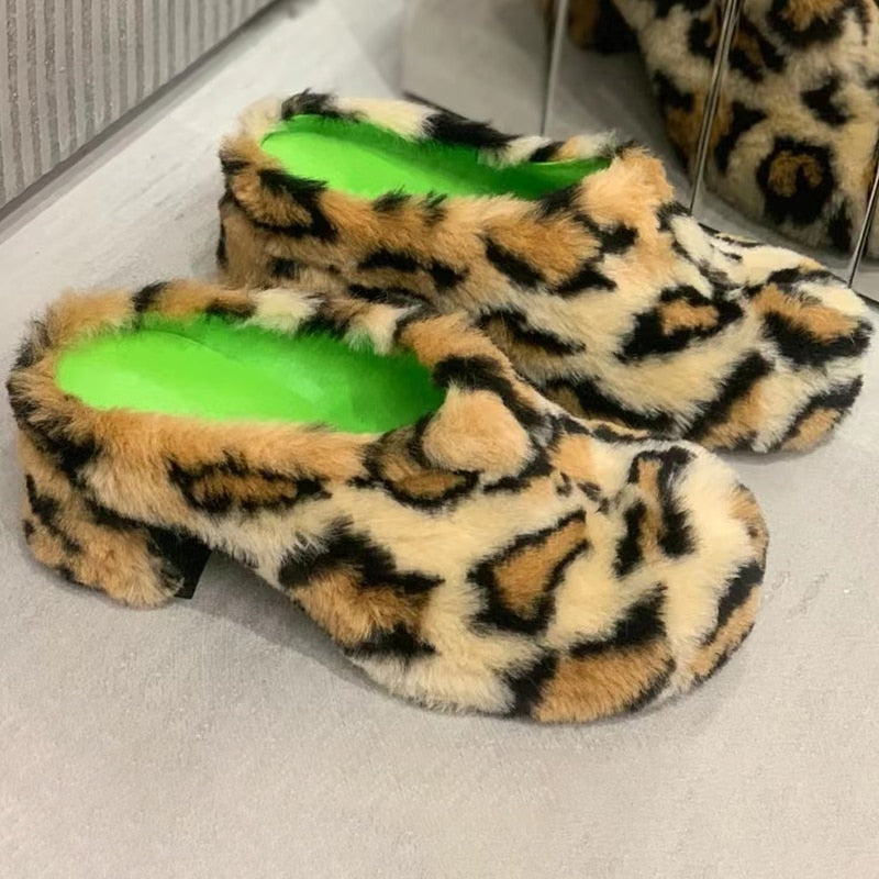 Round Toe Leopard Mules