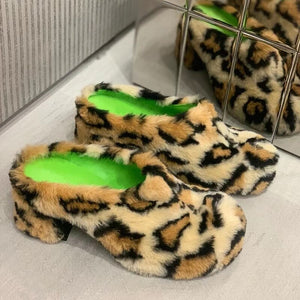 Round Toe Leopard Mules