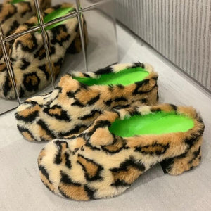 Round Toe Leopard Mules
