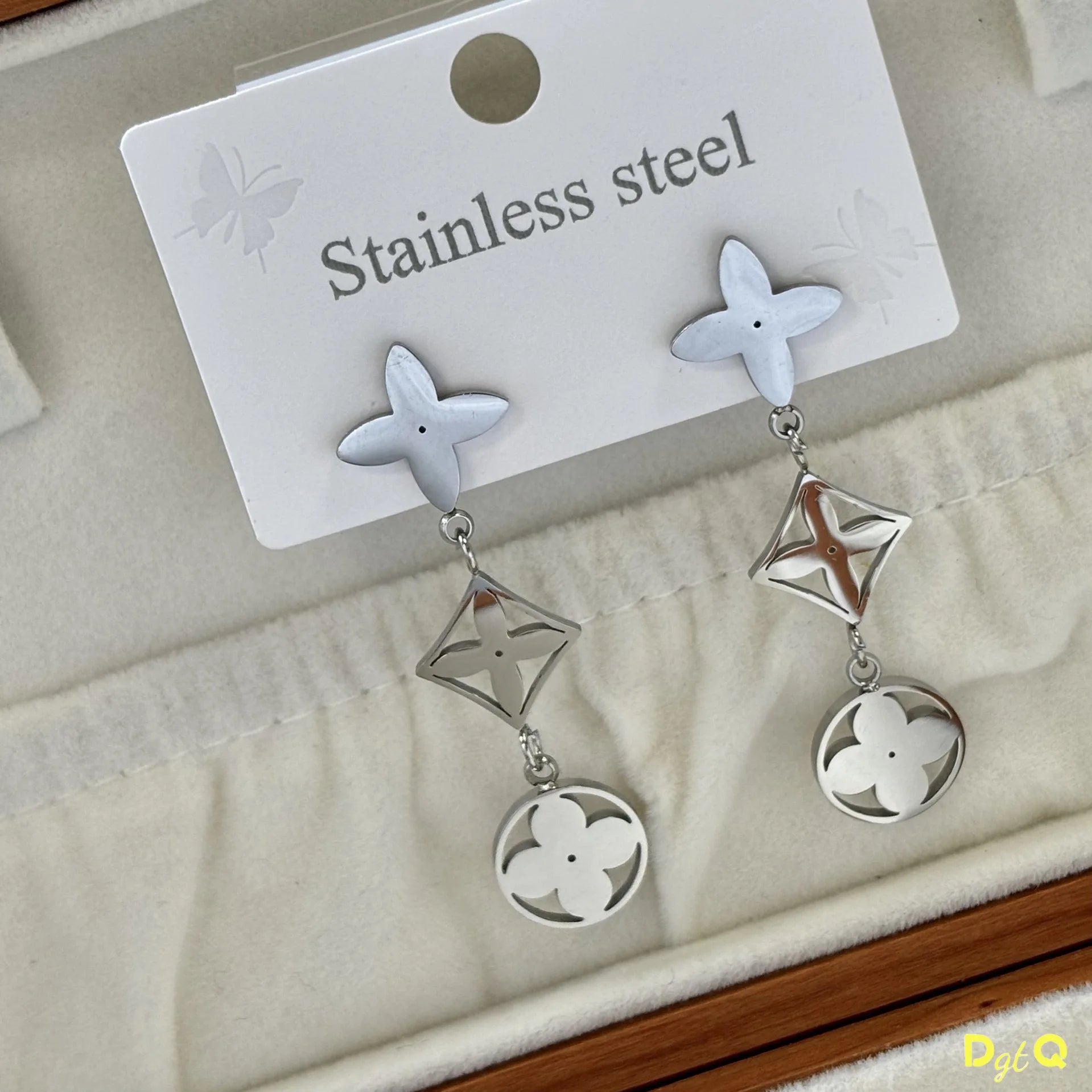 Vintage Double Flower Stainless Steel Acrylic with Leaf Flower Pendant Earrings