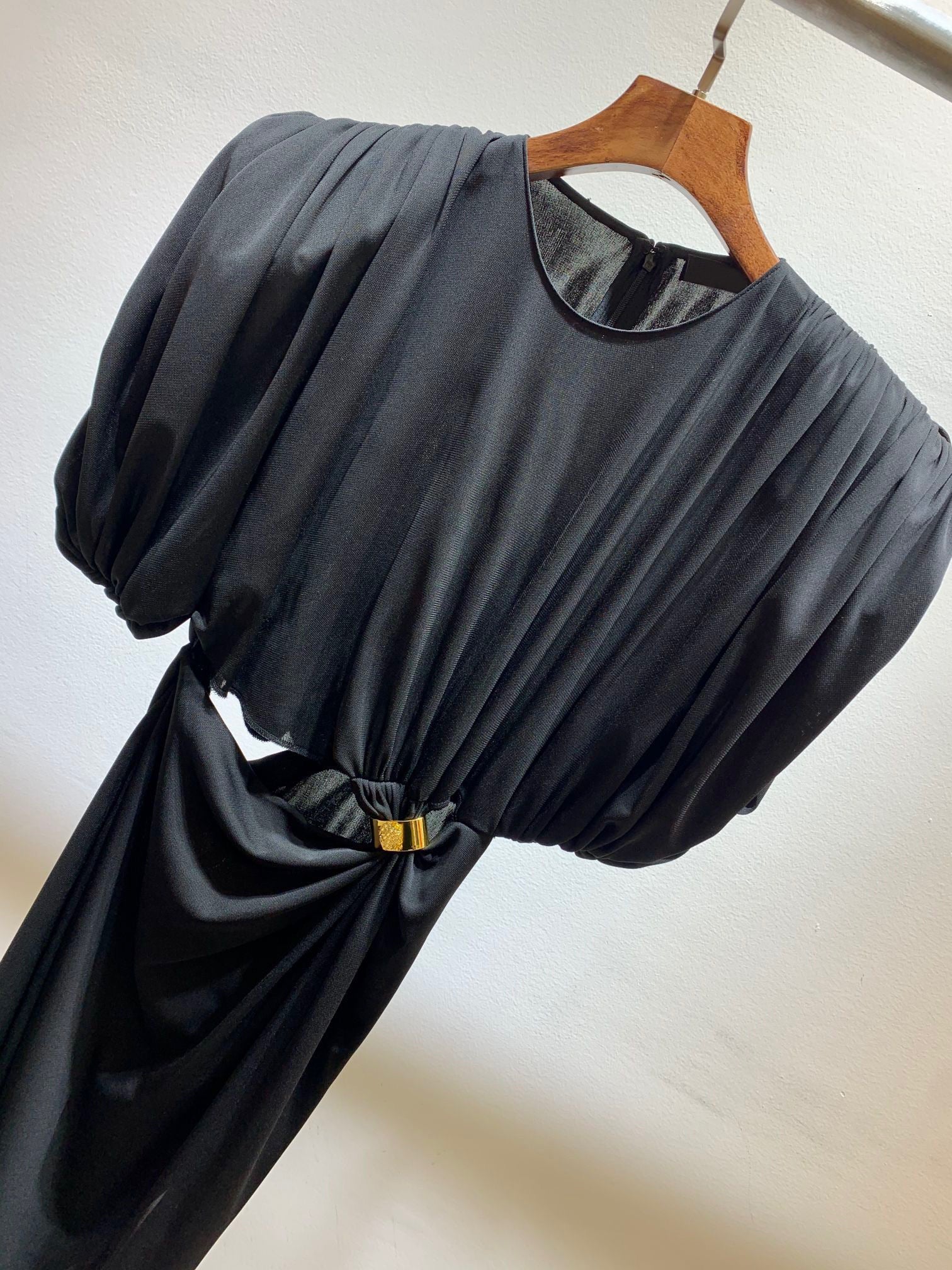 2020 High Quality Sexy Waist Revealing Metal Decor Dress
