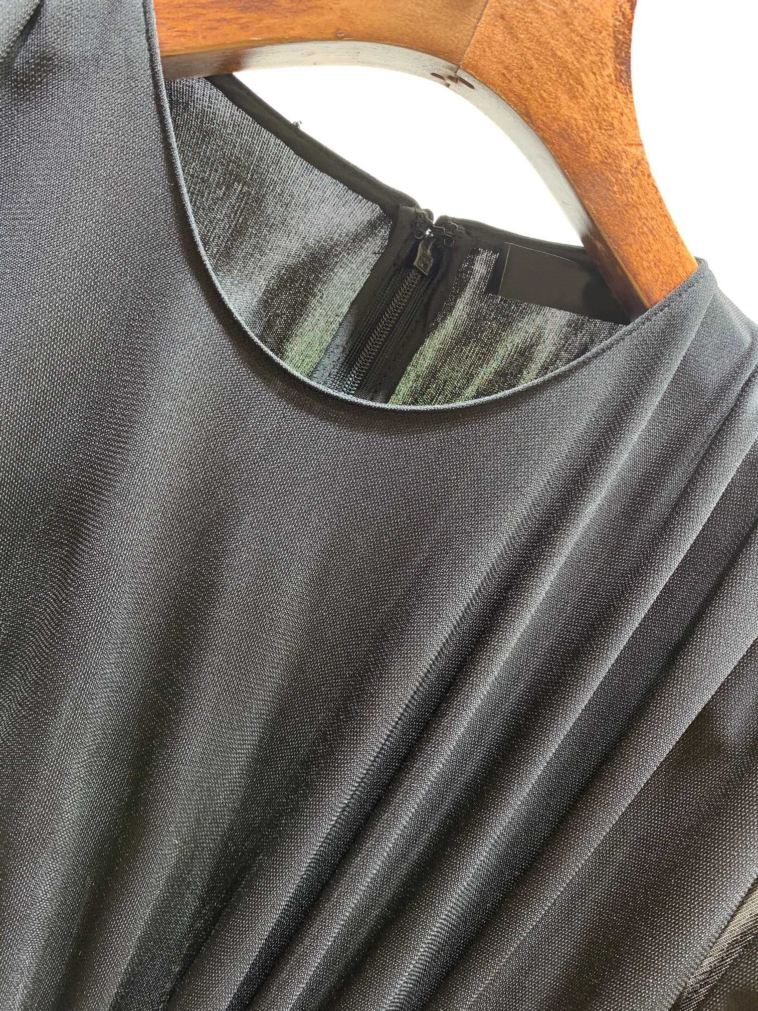 2020 High Quality Sexy Waist Revealing Metal Decor Dress