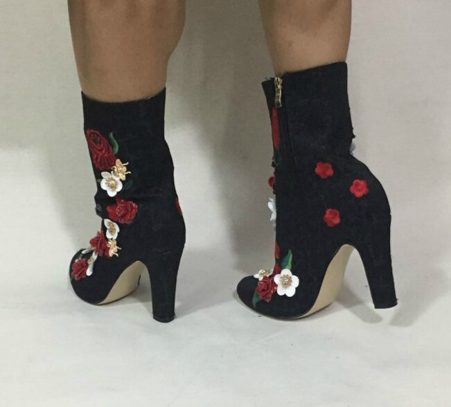 3D Flower Embellished Side Zipper Ankle Boots