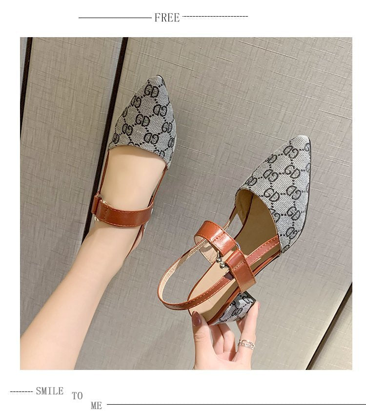 Point-toe Buckle Sandal